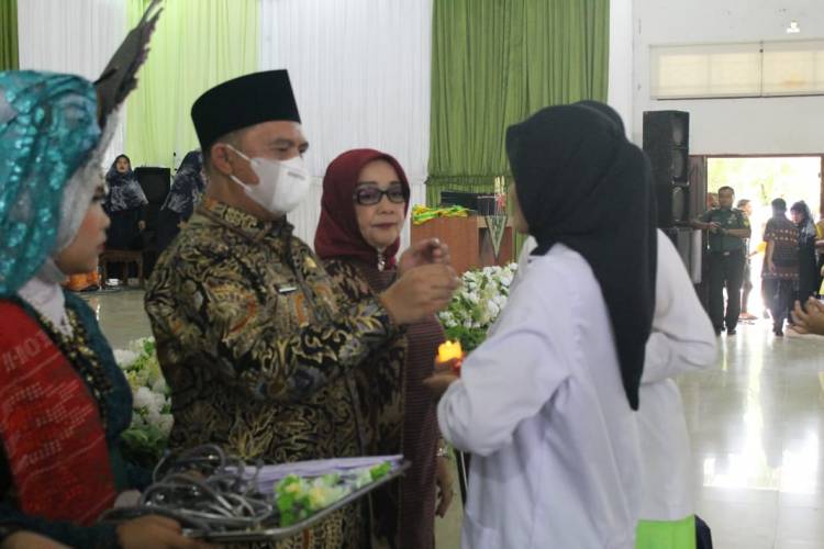 Bupati dan Wakil Bupati Labuhanbatu Saksikan Wisuda Purna Siswa Ke VII SMK Al-Azis Labuhanbatu