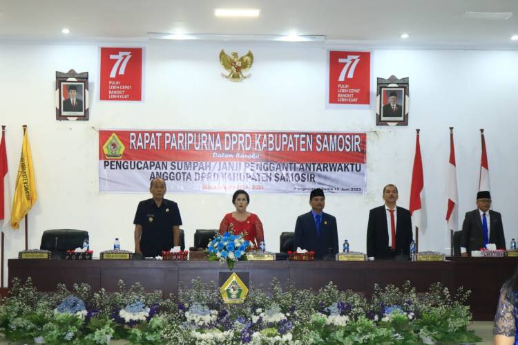 Wabup Samosir Hadiri Pelantikan Antar Waktu Anggota DPRD Samosir