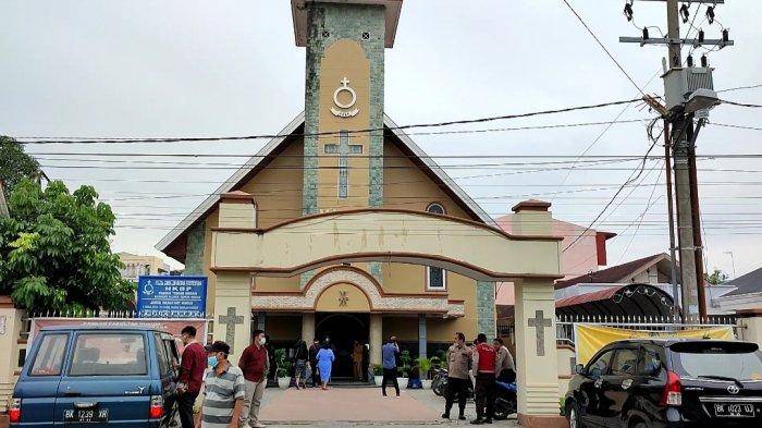 Jemaat HKBP Pabrik Tenun Tolak Calon Sintua