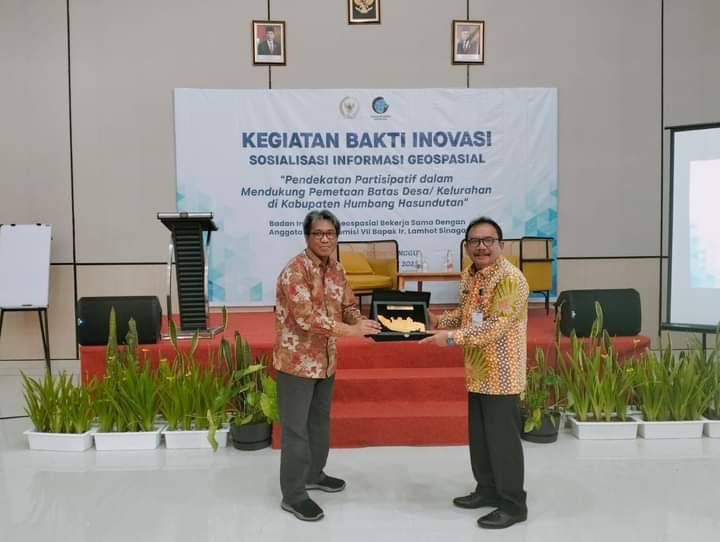 Bupati Humbang Hasundutan, Buka Sosialisasi Informasi Geospasial