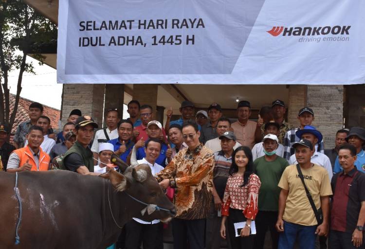 Sambut Hari Raya Iduladha, Hankook Tire Salurkan 3,5 Ton Hewan Kurban ke Masyarakat Kabupaten Bekasi