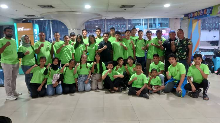 Ketua Pengkot Pertina Medan Berangkatkan Tim Menuju Kejurda Tinju Asahan