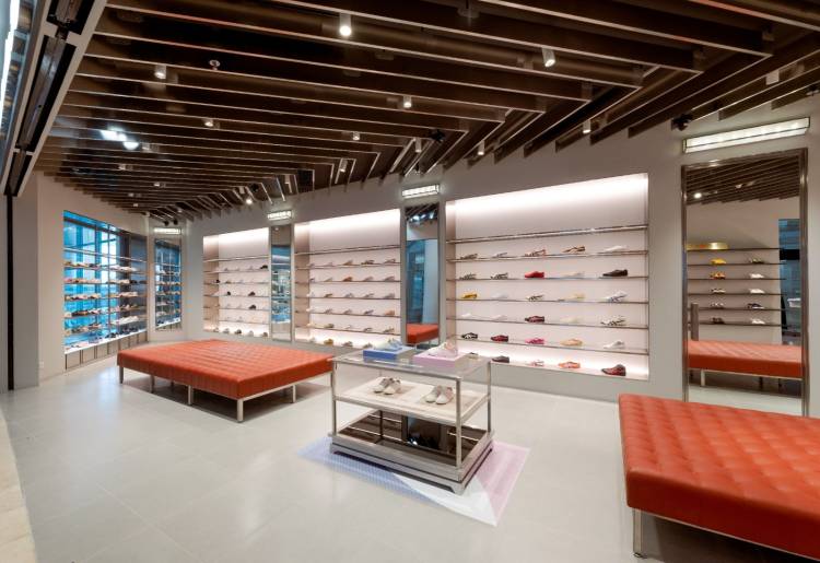 Onitsuka Tiger Buka Kembali Toko di Plaza Senayan, Hadirkan Konsep Retail Modern dan Koleksi Eksklusif