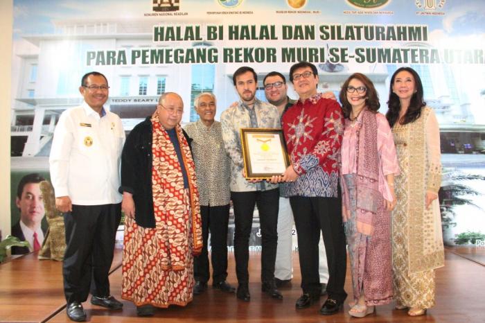    Pemegang Rekor Muri Gelar Halal Bi Halal 2016  &nbsp;