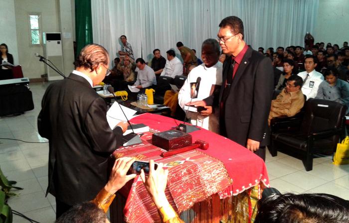 Frietz Tambunan Pimpin Unika St Thomas Medan