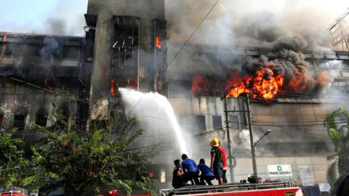 Pedagang Aksara: Apapun Itu, Kami Tetap Bertahan di Sini !