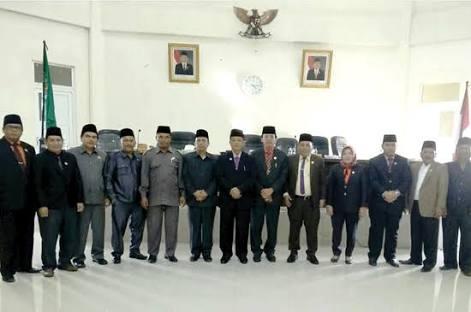 DPRD Tapsel Terima Laporan Keuangan Tahun Anggaran 2016