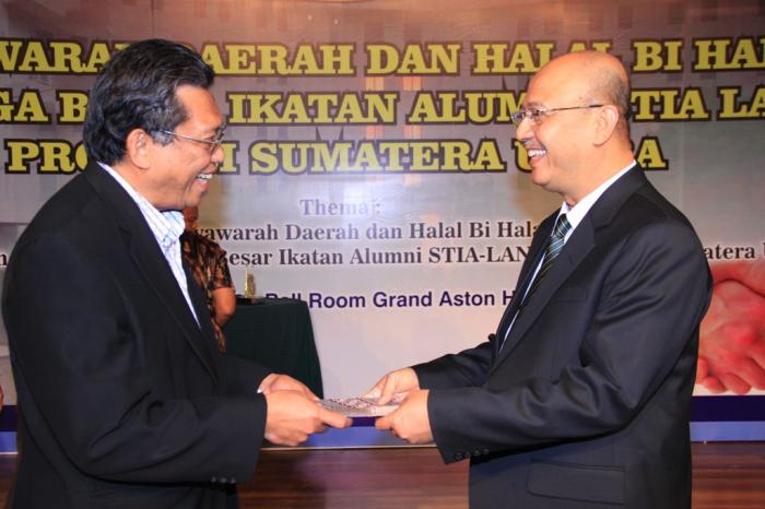 Dzulmi Eldin Dikukuhkan Sebagai Ketua Iklum STIA-LAN RI Sumut