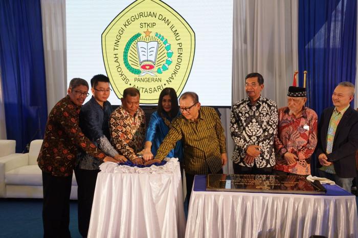 Kehadiran STKIP Pangeran Antasari Percepat Cita-Cita DS Berdaya Saing