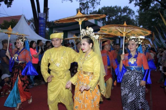 Kemeriahan Pawai Budaya di Malang