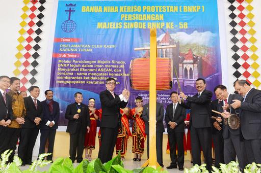 Menkum HAM Yasonna Laoly Buka PMS BNKP Ke-58 di Nias Utara