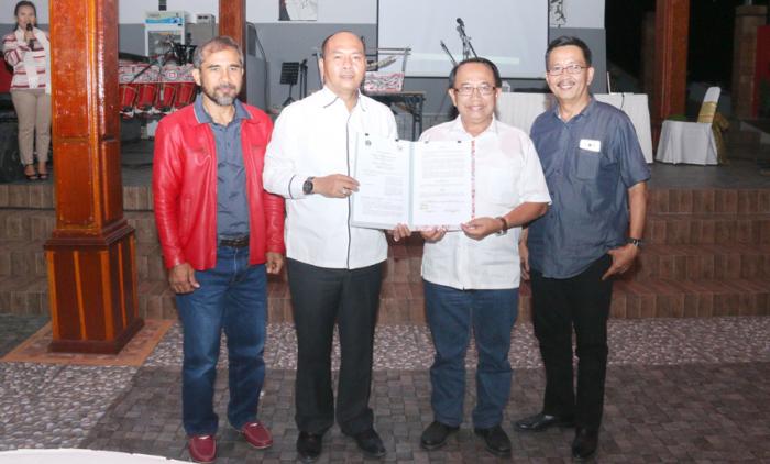 Bupati Taput dan Bupati Blitar Tandatangi MoU Kerjasama Pembangunan Daerah