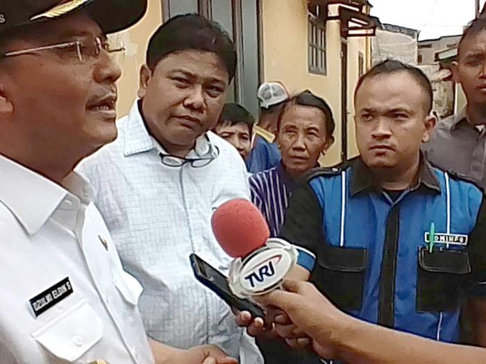 Anggota DPRD dan Wali Kota Tinjau Korban Kebakaran Kelurahan Sei Kera II