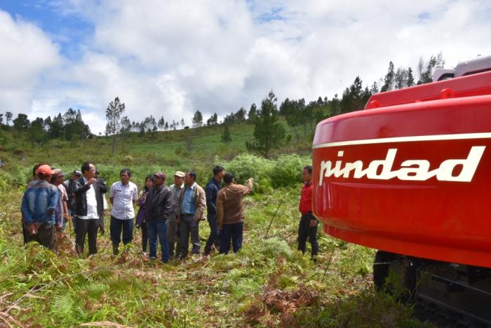 2 Lagi Excavator  Bantuan Pusat Tiba di Humbang Hasundutan