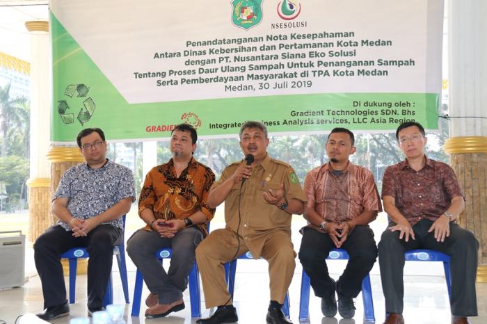 DKP dan PT NSESOLUSI Tandatangani Nota Kesepahaman Proses Daur Ulang Sampah