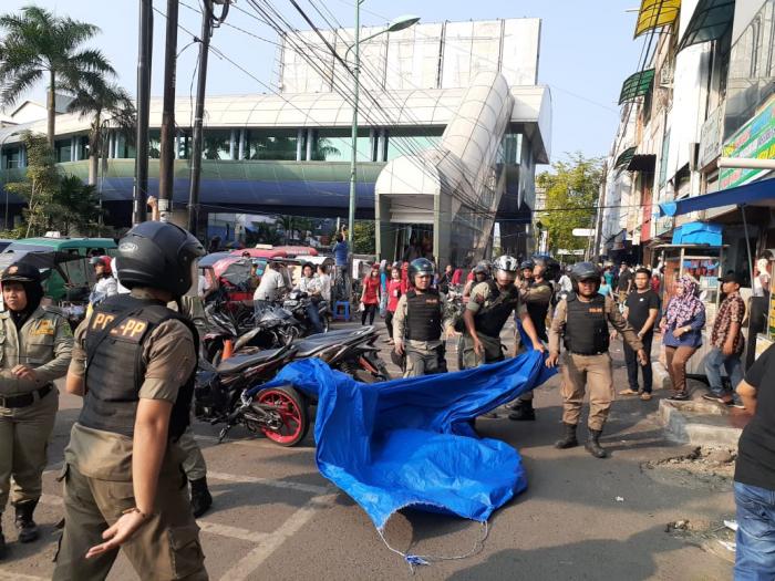 Lagi, PK5 di Depan Medan Fair Plaza Ditertibkan