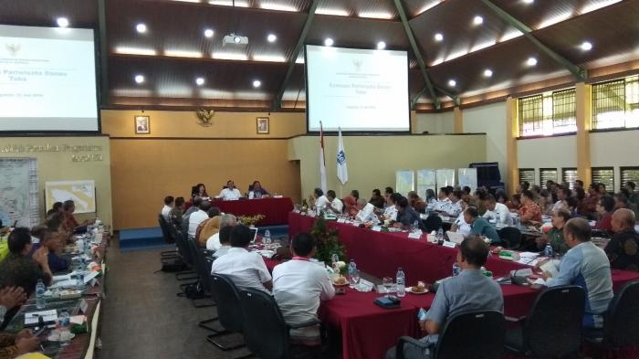 Pimpin Rakor Tentang Danau Toba, Luhut : Saya Janji Akan Selesaikan...