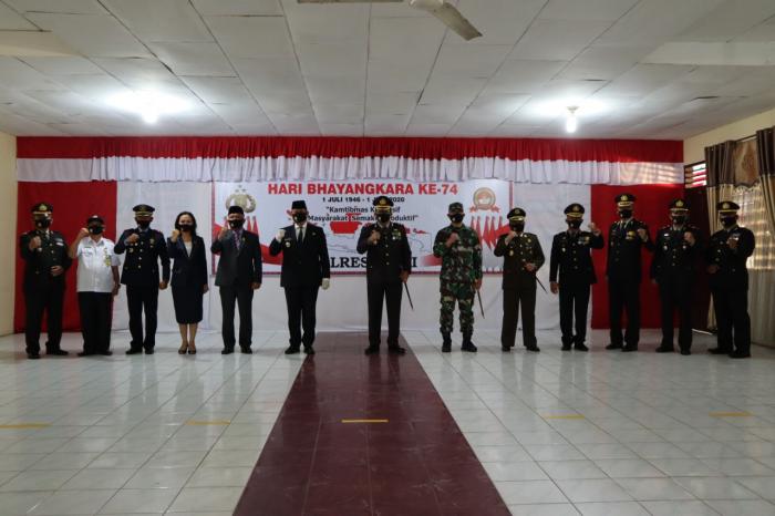 Bupati Dairi Bersama Forkopimda Ikut HUT Bhayangkara di Polres Dairi