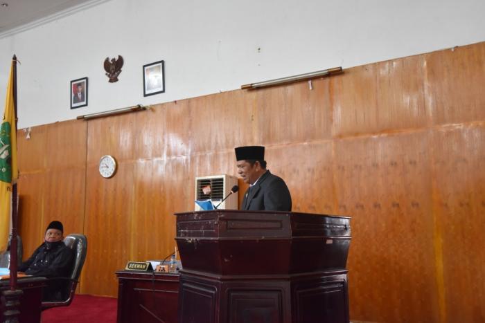 Walikota Padangsidimpuan Jawab DPRD