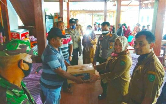 Dispar Padangsidimpuan Salurkan Balasa Kemenparekraf