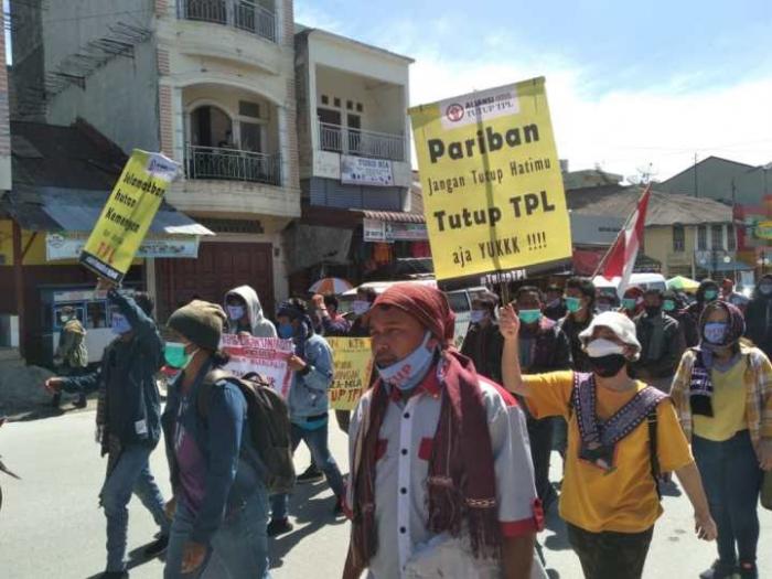 Dukungan Pada Masyarakat Adat Meluas, Presiden Jokowi Diminta Cabut Izin PT TPL