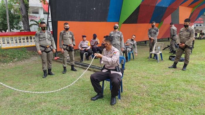 Tiada Hari Tanpa Latihan, Danki 1 Yon A Pelopor Pimpin Latihan Mounteneering