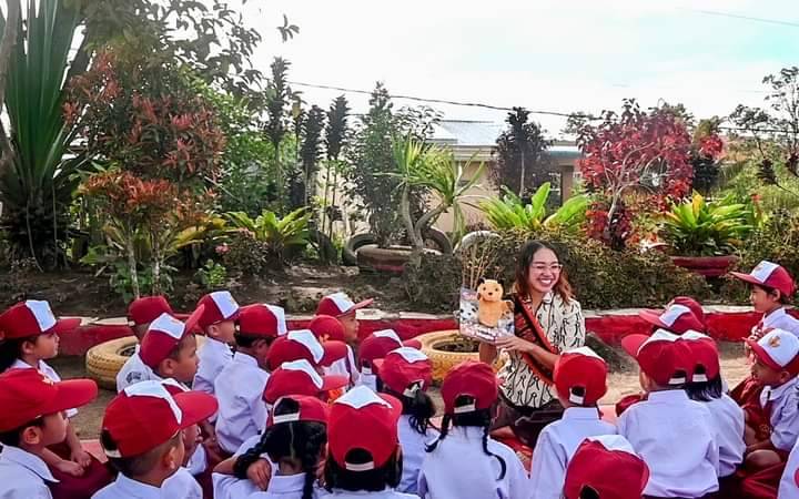 Bunda PAUD Humbahas Melihat Langsung Implementasi Transisi PAUD-SD Ke SD 173398 Doloksanggul