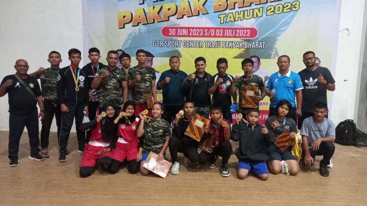 Tim Pertina Medan Bawa Pulang 12 Medali dari Kejuaraan Tinju Pakpak Bharat