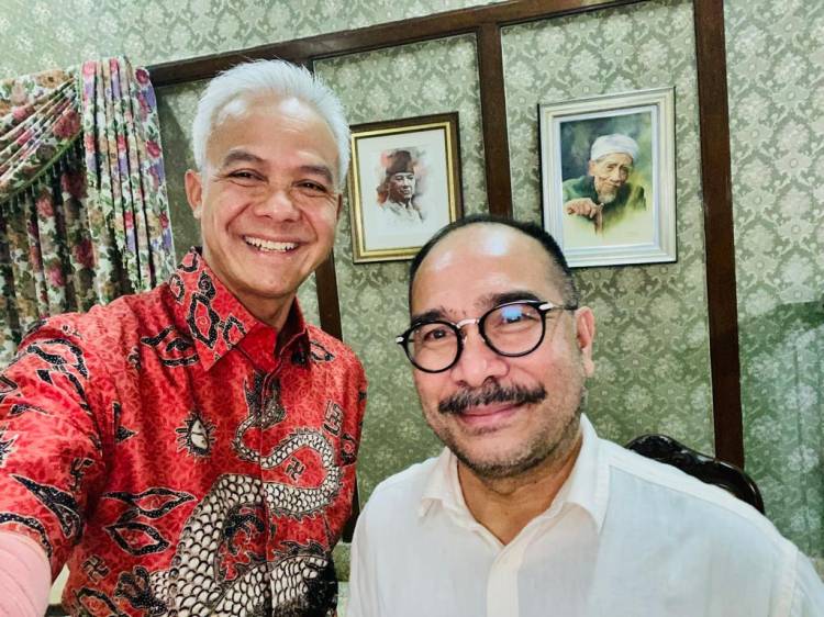 Ganjar Pranowo : Ideolog dan Negarawan Pemersatu, Pelindung, Pemimpin Negara Pancasila Indonesia