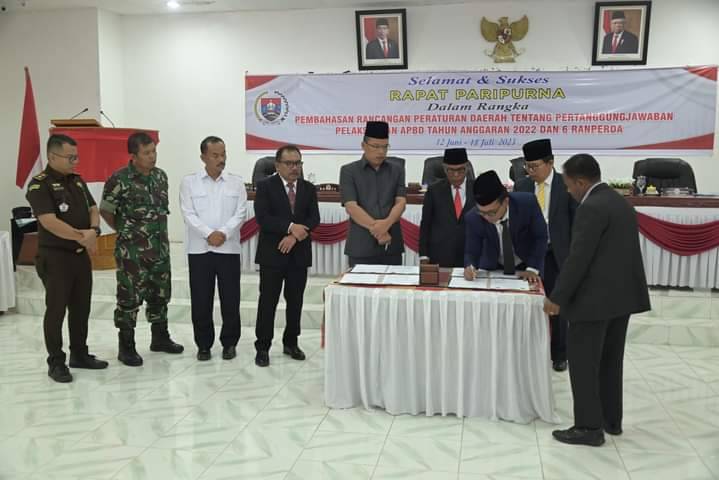 DPRD Humbahas Terima Dan Setujui Laporan Pertanggungjawaban APBD