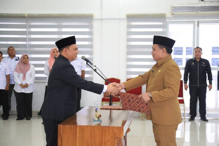 Bupati Labuhanbatu Lantik Ir. Hasan Heri Rambe Sebagai Sekda