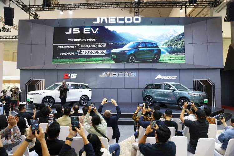 JAECOO Luncurkan J5 EV di GIIAS 2025, Awali Era Baru SUV Listrik Canggih untuk Penjelajah Urban