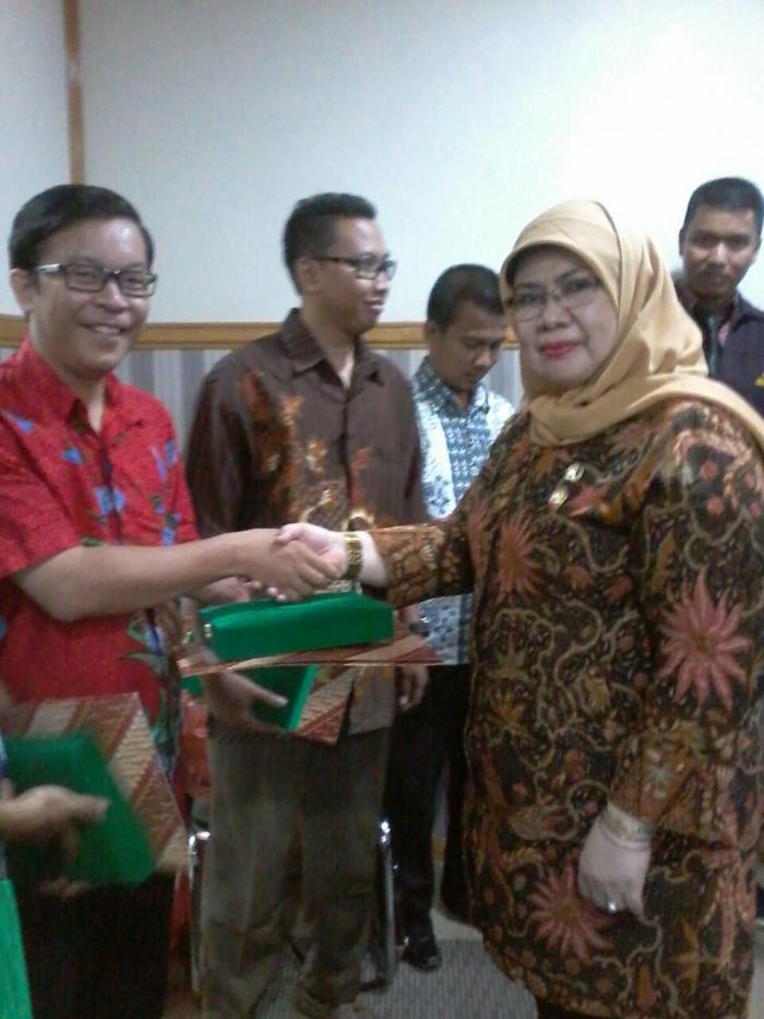 Dosen dan Mahasiswa UNPRI Juara Lomba Karya Tulis Ilmiah Kota Medan 2016