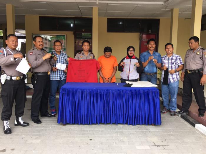 Gunakan Kain Merah, Dukun Ini Ngaku Bisa Gandakan Uang