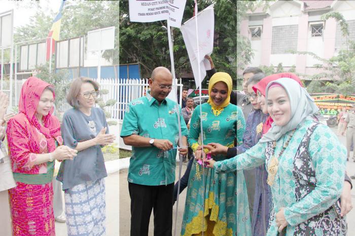 Warga Medan Harus Pakai Batik Medan & Songket Deli