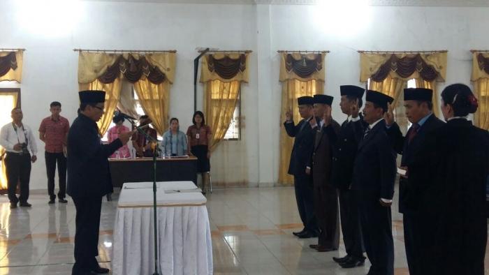 Wakil Bupati SP Simamora Lantik Lima Pejabat Struktural Pemkab Humbahas 