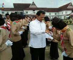 Bupati Lepas Kontingen Raimunas Tapsel