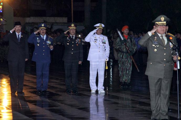 Renungan Suci, Gubsu : Saat Ini Kita Perang Lawan Kemiskinan dan Kebodohan   