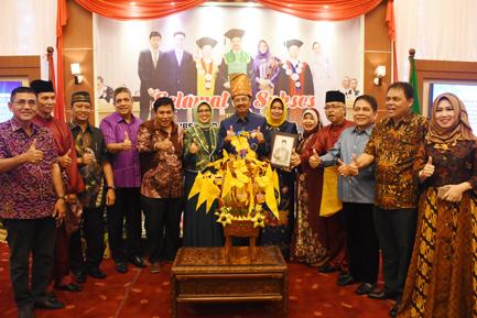Sumut Miliki 10 Pejabat Bergelar Doktor
