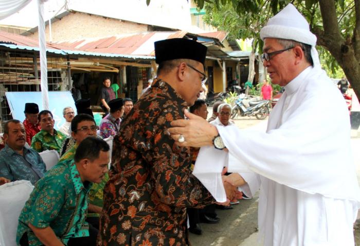 Akhyar Nasution Berangkatkan Jemaah Haji Kloter 14