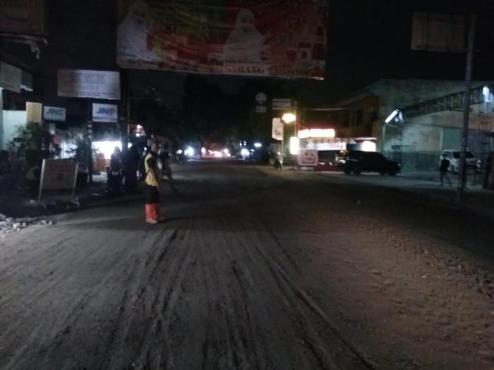 Keluhan Warga Jalan HM Joni/AR Hakim Sial Jalan Rusak