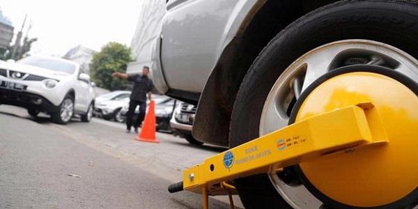 Dishub Segera Tertibkan Parkir Liar & Berlapis