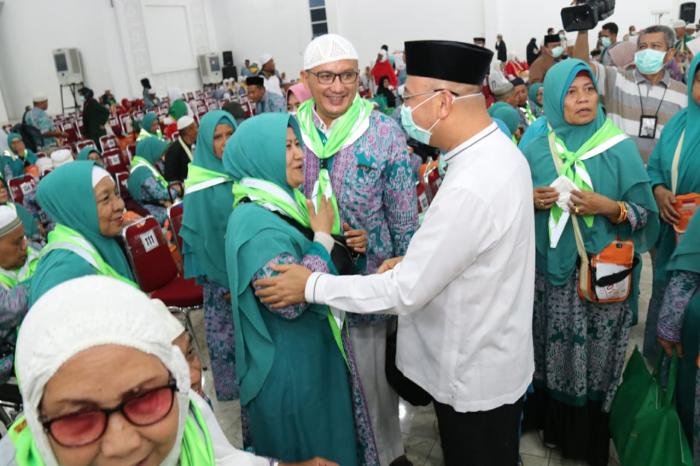 392 Jamaah Haji Kloter 01 Asal Kota Medan Tiba di Tanah Air