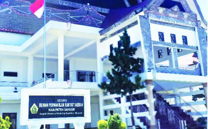 Tragedi Demokrasi Di Samosir