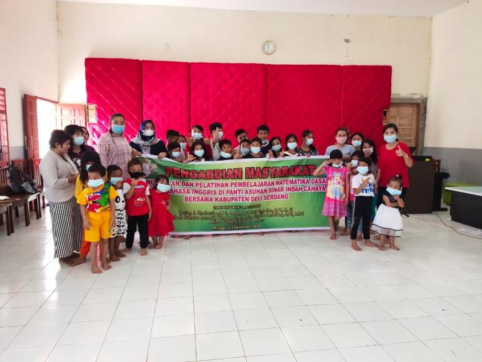 Civitas Akademi Universitas Quality Berastagi Berbagi Ilmu Matematika dalam Bahasa Inggris dengan Anak-anak Panti Asuhan