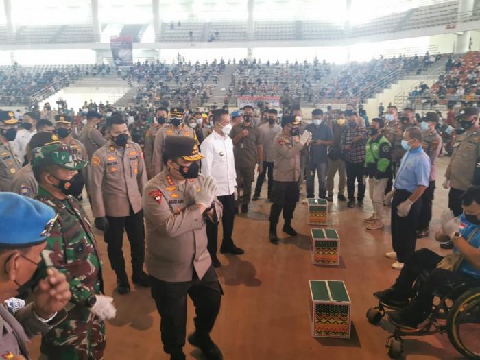 Gebyar Vaksin Presisi, Brimob Polda Sumut Lakukan Pengamanan di GOR Serbaguna Pancing
