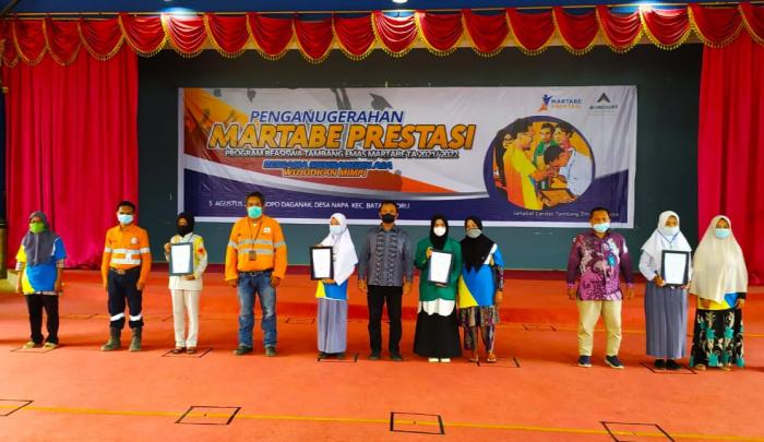 Tambang Emas Martabe Kembali Salurkan Beasiswa 2021/2022 Senilai Rp.1,51 Milyar