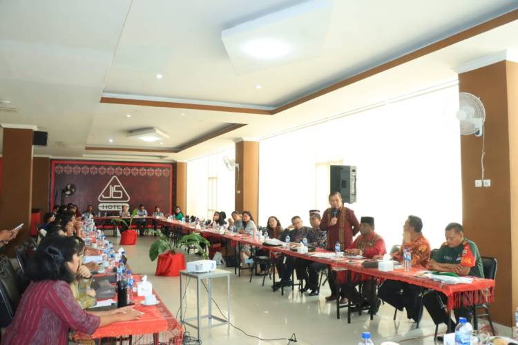 Sekda Samosir Buka Rapat Penguatan Kerjasama Dengan Stakeholder Dan Mitra Kerja