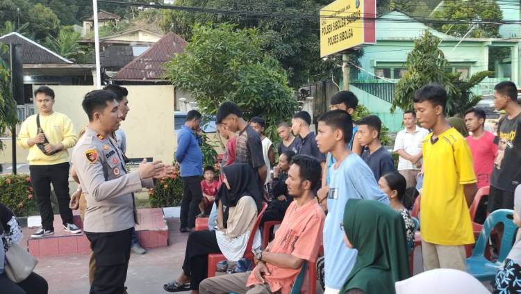 Terkait Tawuran Antar Pelajar, Kapolsek Sibolga Sambas Gelar Restorative Justice