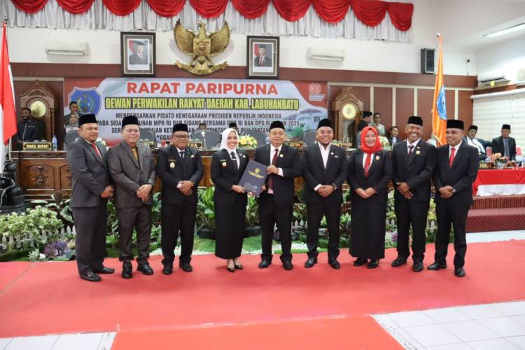 Bupati Dan Wakil Bupati Labuhanbatu Ikuti Paripurna Pidato Kenegaraan Presiden RI Tentang Rancangan RUU APBN